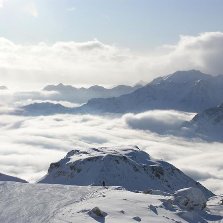 Hotel Meublè Meridiana Valtournenche Bagian luar foto