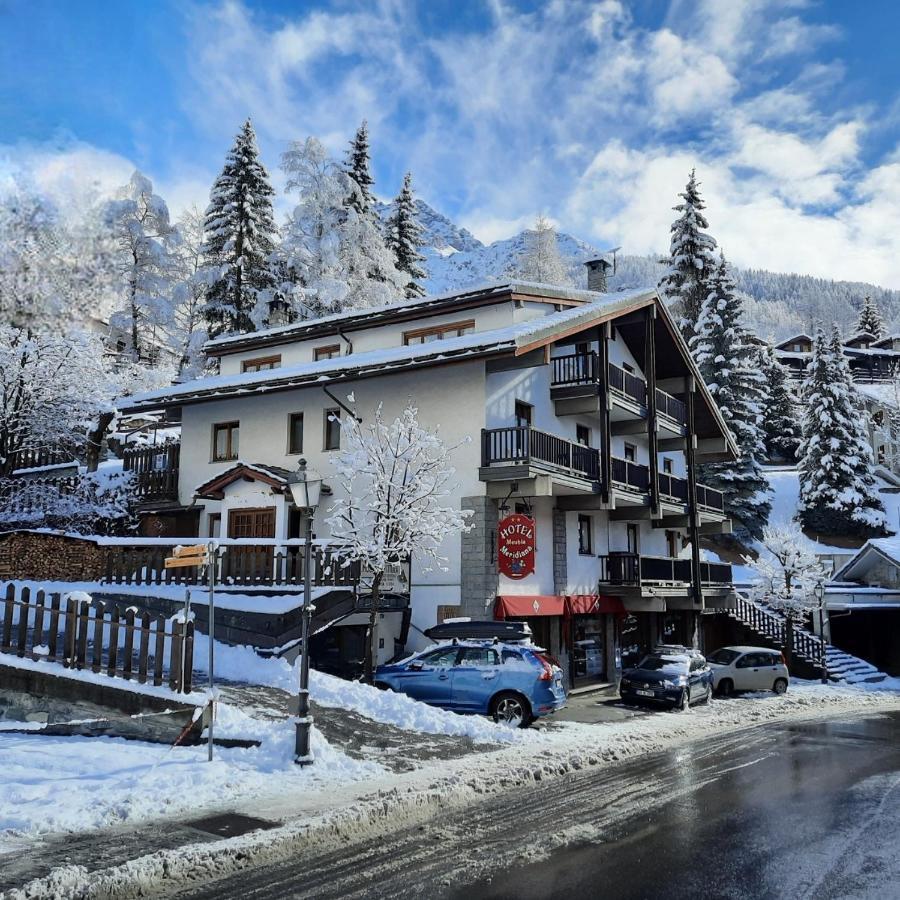 Hotel Meublè Meridiana Valtournenche Bagian luar foto