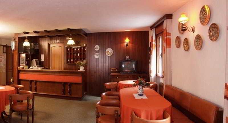 Hotel Meublè Meridiana Valtournenche Bagian luar foto