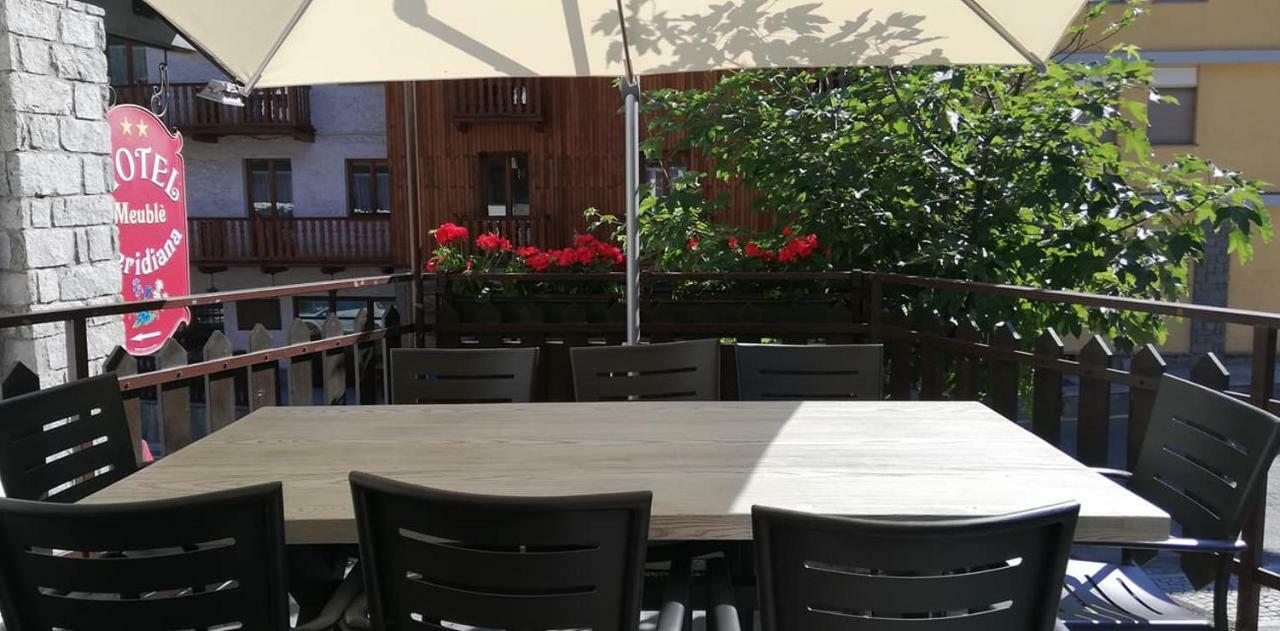 Hotel Meublè Meridiana Valtournenche Bagian luar foto