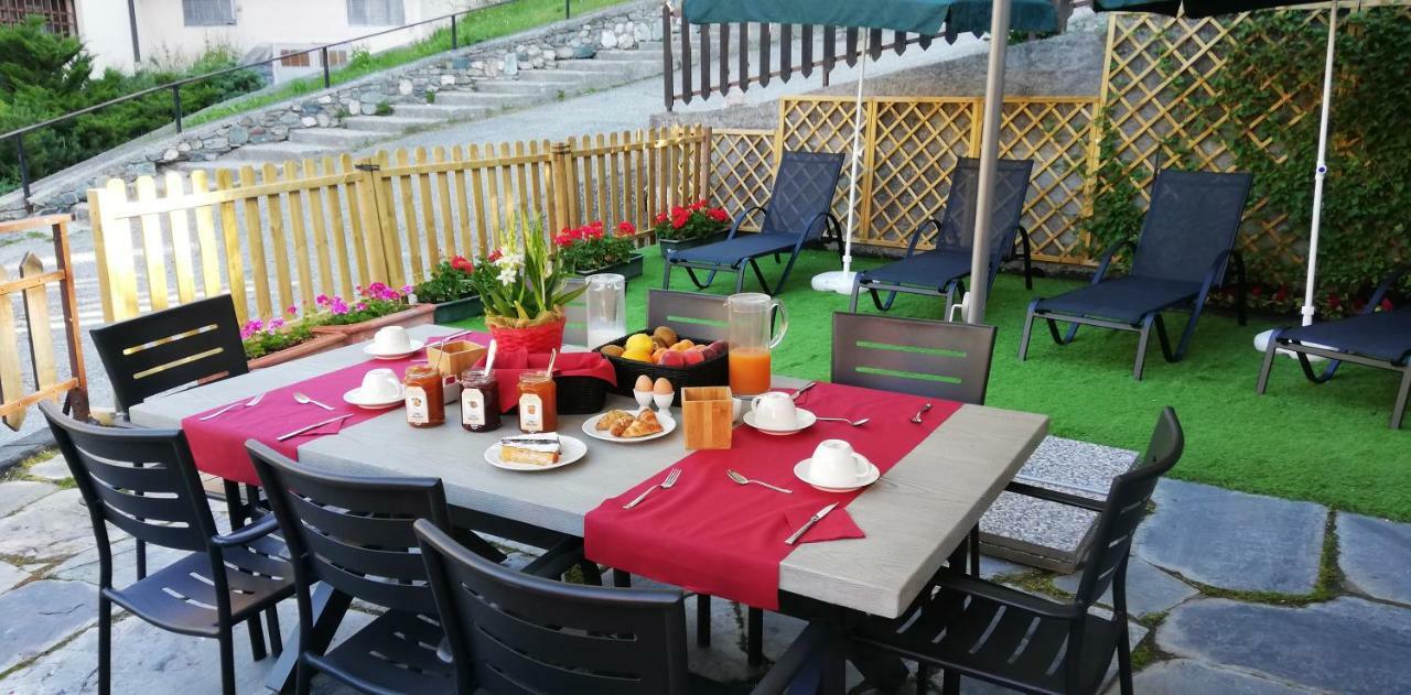 Hotel Meublè Meridiana Valtournenche Bagian luar foto