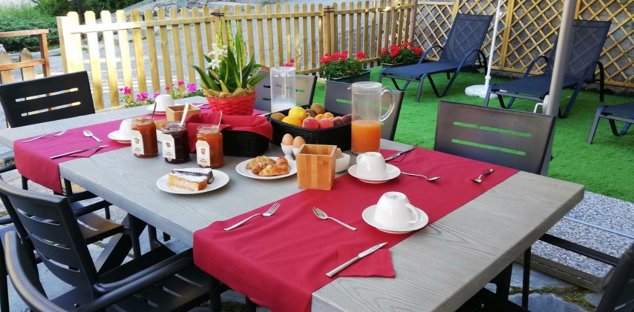 Hotel Meublè Meridiana Valtournenche Bagian luar foto